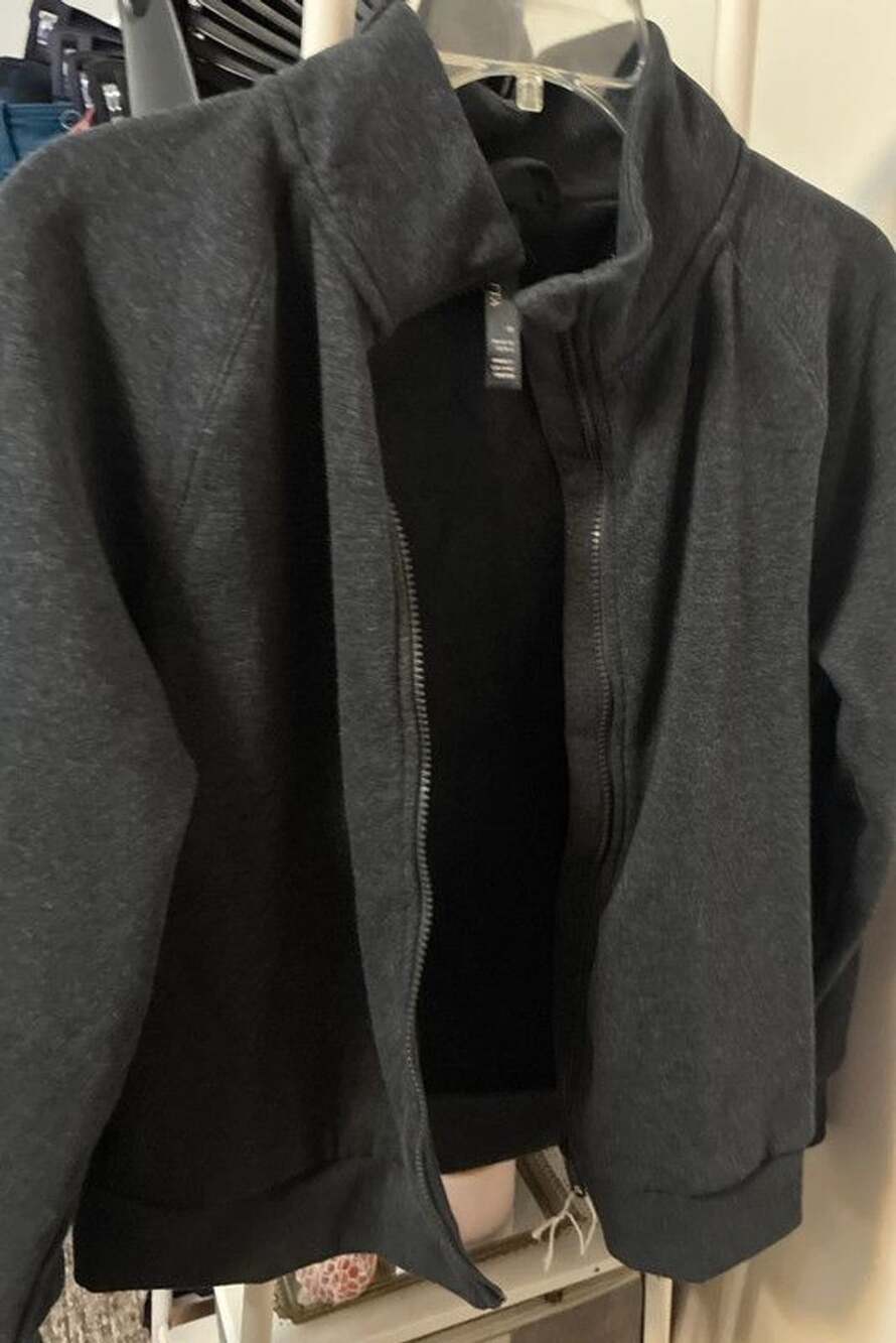 Women’s gray fleece full zip up hoodie sweatshirt mondetta
